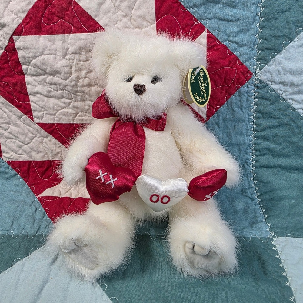 Bearington Collection Hugs & Kisses White Plush Teddy Bear 1919 Red Hearts